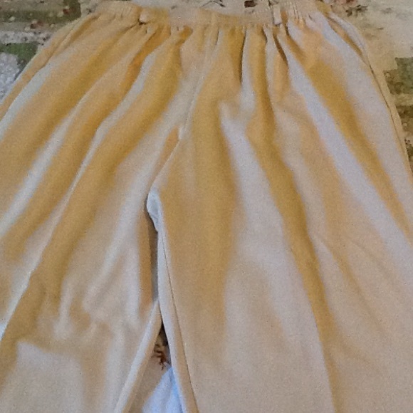Light weight yellow pants