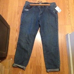 Urban Outfitters BDG Slim Boyfriend Jeans
