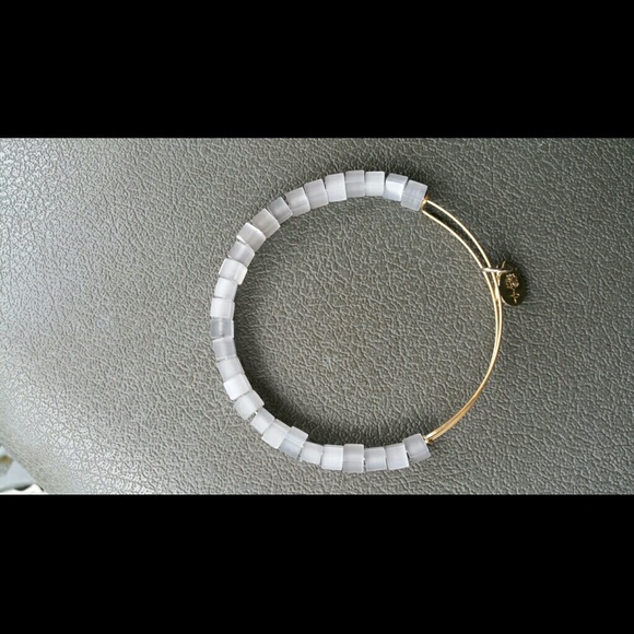 Alex and ani retired grey sugar cube