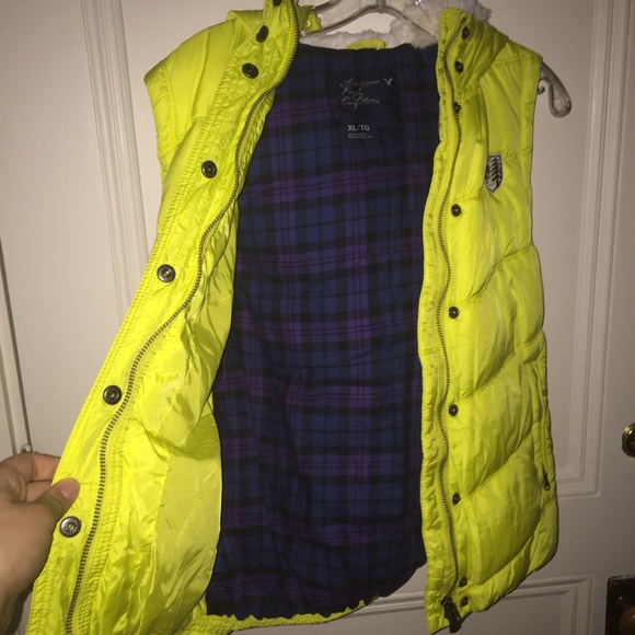 Yellow American Eagle Vest