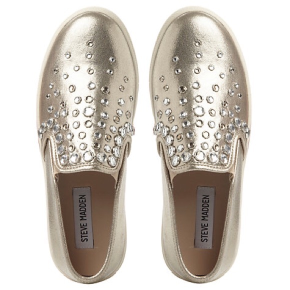 •Steve Madden Slip-On Sneakers• - Picture 3 of 4