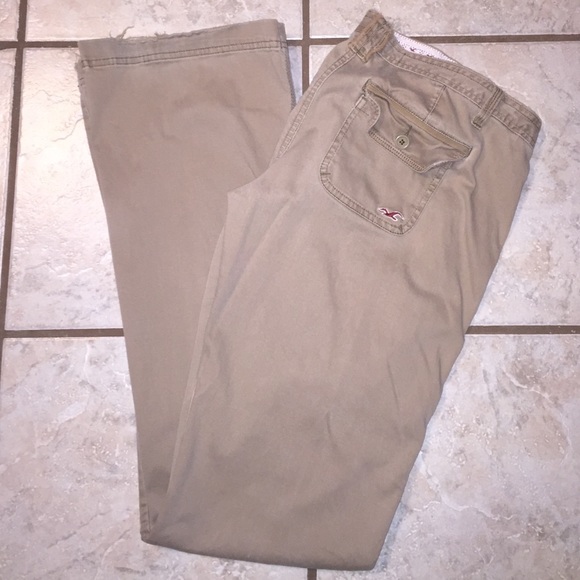 Women's Hollister Khakis!