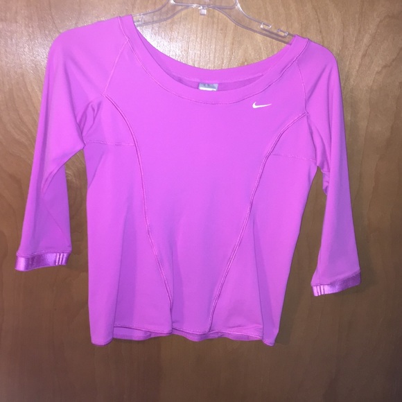 Women's Nike Fit Dry Workout shirt! NWT!!