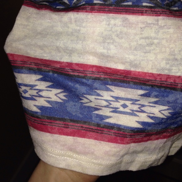 Red white and blue Aztec print loose top - Picture 3 of 3