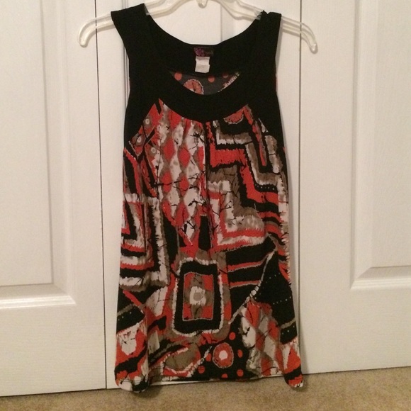 Patterned Tank