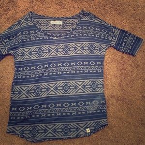 tribal blue shirt 🚫TRADED🚫