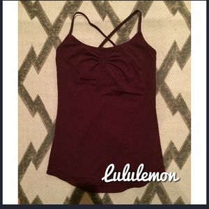 Lululemon yoga top