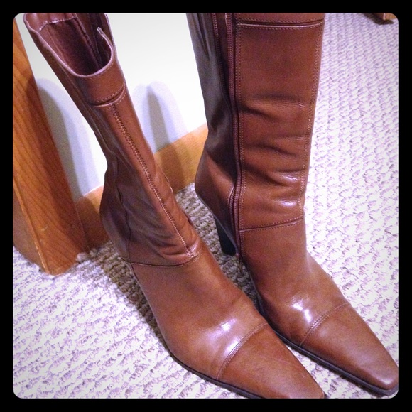 ❌SOLD❌Bakers pointed boot in brown