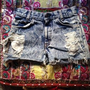Levi's high waisted shorts