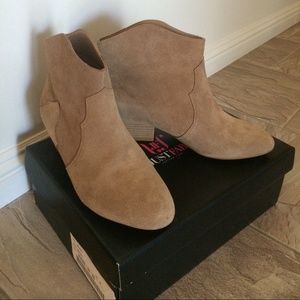 JustFab 'Elsa' Beige Brown Ankle Boots