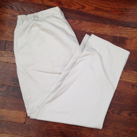 White Stag Classic Fit Khakis 22W