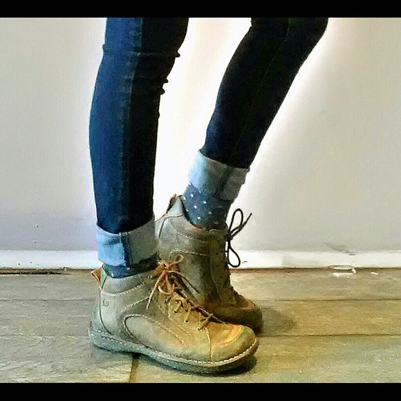 Sold - Picture 3 of 4