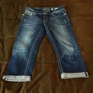 Miss Me Jean boyfriend capris