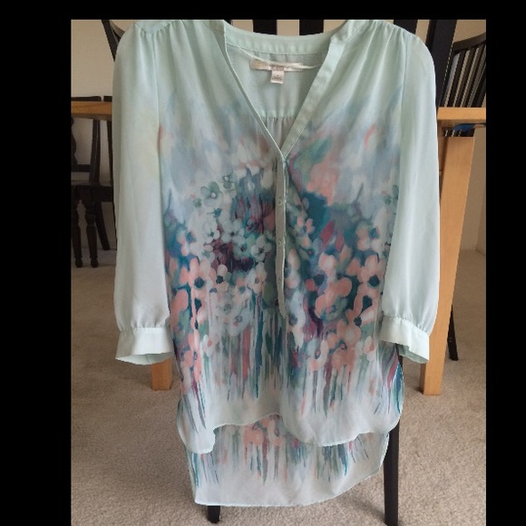 SOLD!! Laurenconrad for kohls cute high-low blouse