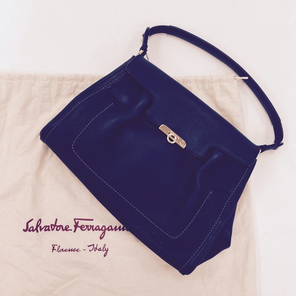 Salvatore Ferragamo tote bag in great condition. - Picture 2 of 4