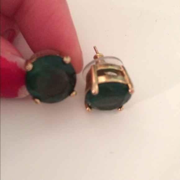 ✨WEEKEND SALE✨Kate Spade Emerald Round Studs - Picture 3 of 3