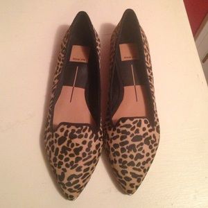 BRAND NEW Dolce Vita leopard calf hair flats