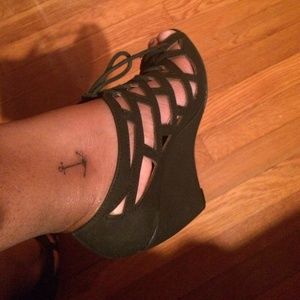 listing not available nike shoes from tamika s closet on listing not available nike shoes from tamika s closet on