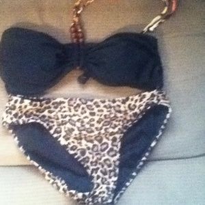 Womens small leopard print bikini