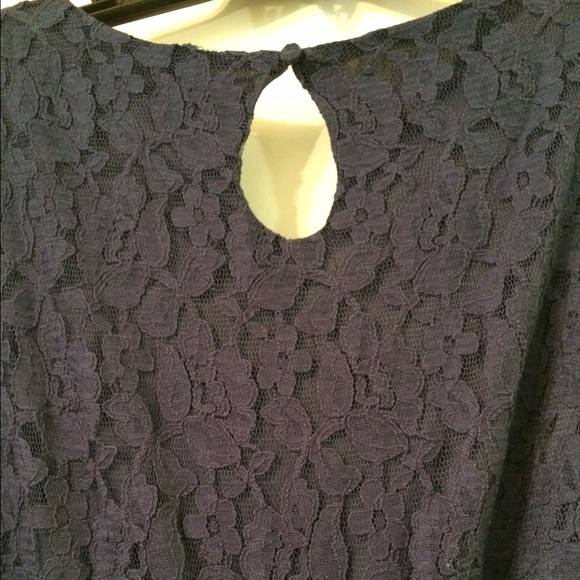 ❌sold❌NWT Torrid Navy lace wrap front dress size 0 - Picture 4 of 4