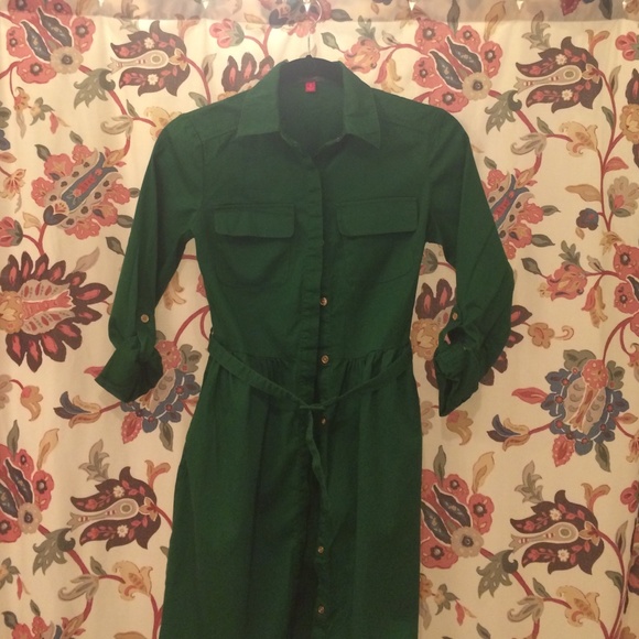 Green Vince Camuto shirt dress size 0