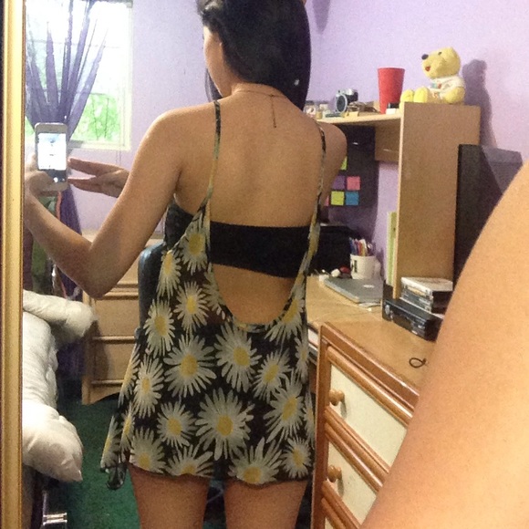 Daisy Low Back Tank - Picture 4 of 4