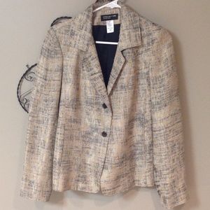 Beautiful Jones New York signature blazer