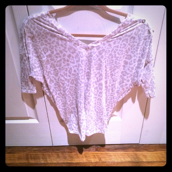 Express cheetah shirt
