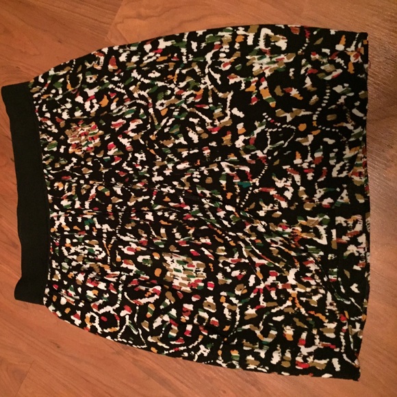 Black printed tulip skirt