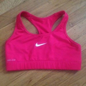 ❌Sold on Mercari❌Hot pink nike sports bra