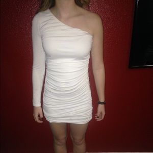 white one sleeve dress