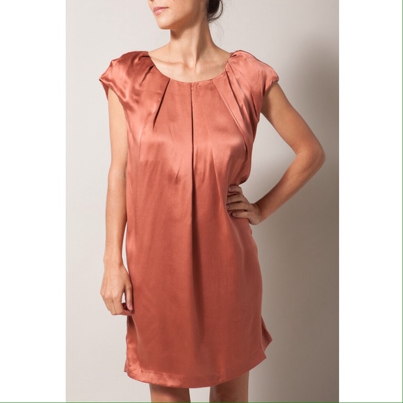 JOIE 100% cap sleeve pleated dress