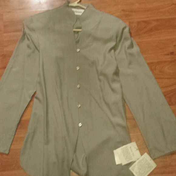 Beautiful all silk jacket or top