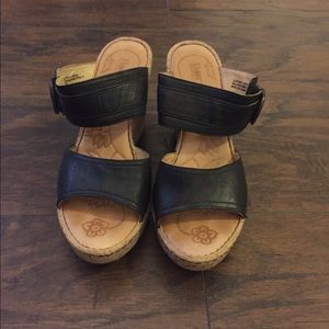 💛BRAND NEW💛 Born cork wedges!