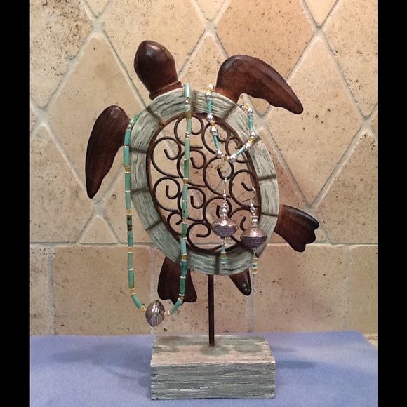 Bundled Turquoise necklace, Bracelet & Earrings 💐