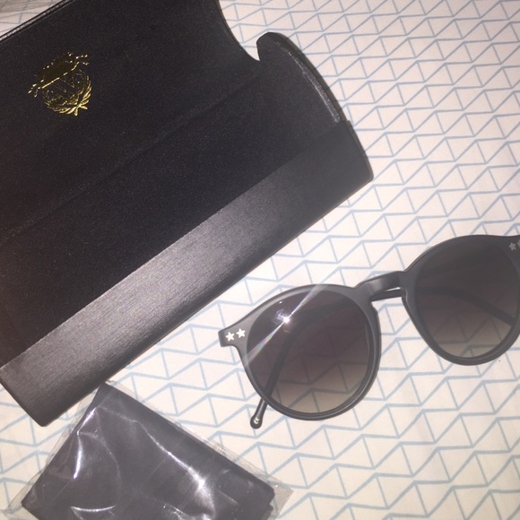 Matte wildfox steff glasses - Picture 3 of 4