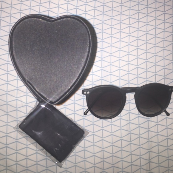 Matte wildfox steff glasses - Picture 4 of 4