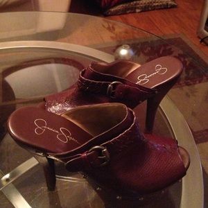 🎁🎋Jessica Simpson Deep brown clogs