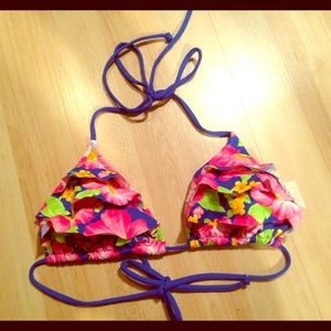 ❗️❗️SOLD❗️❗️ NWOT XS Hollister Bikini top