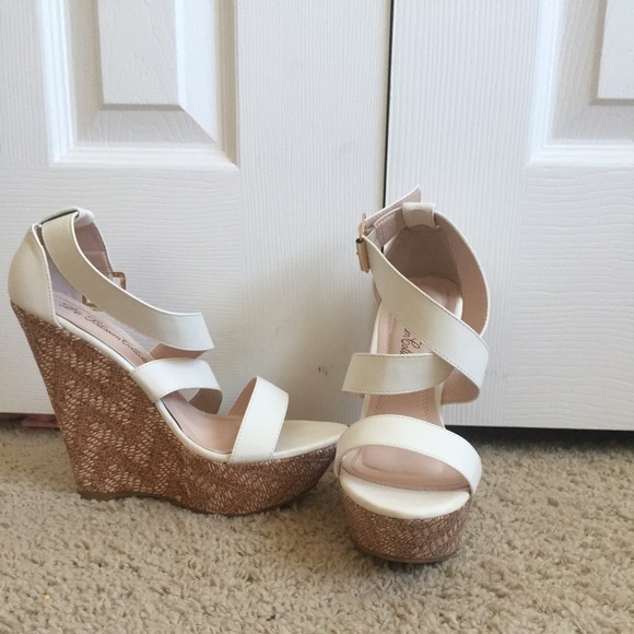 Dainty hooligan wedges