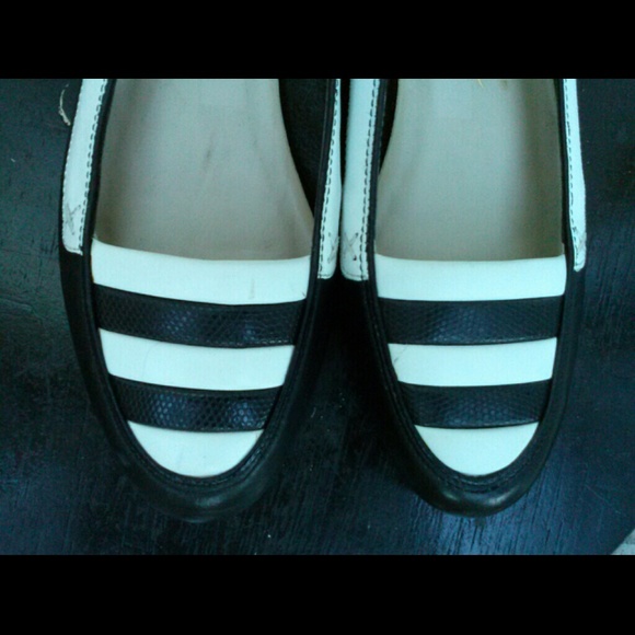 Enzo Angiolini Black and White Stripe Flats