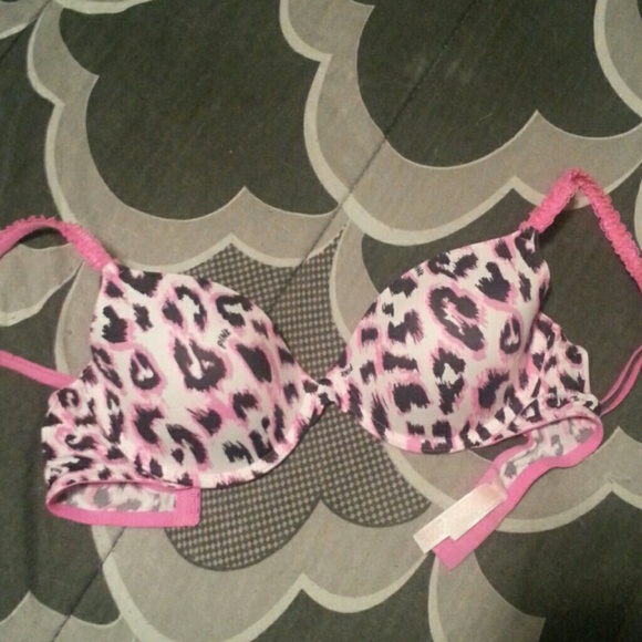 Pink Victoria's Secret bra size 34C