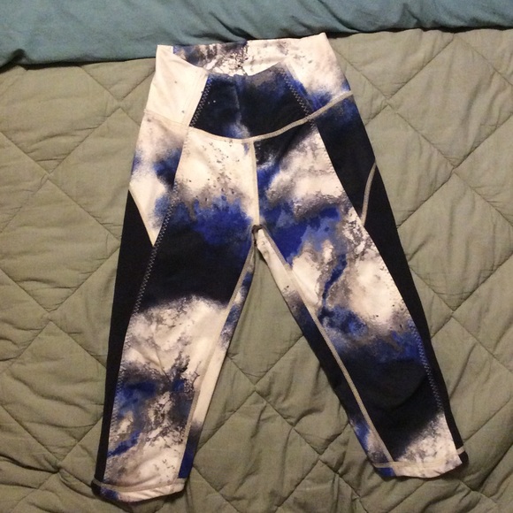 Lululemon Milky Way Crops