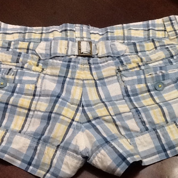 Short - Picture 3 of 4