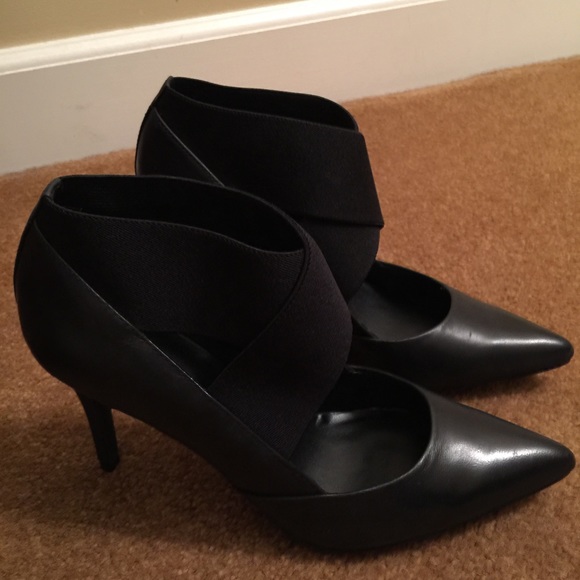 Pumps - Picture 2 of 3