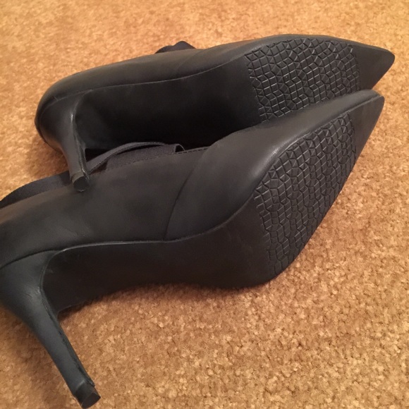 Pumps - Picture 3 of 3