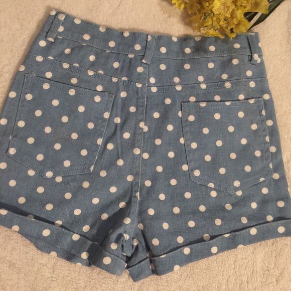 🎌BUNDLED🎌 Brandy Melville high waisted shorts - Picture 4 of 4