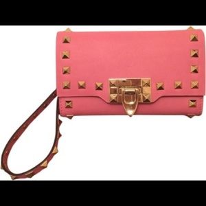 💖Authentic Valentino Rockstud Wristlet