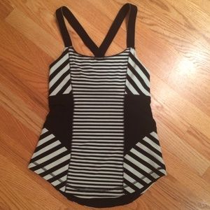 Lululemon Work It Out Tank Sz 4