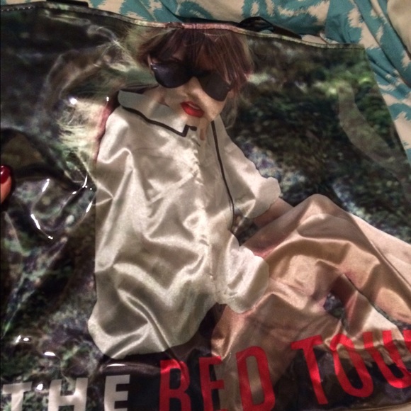 Tote bag